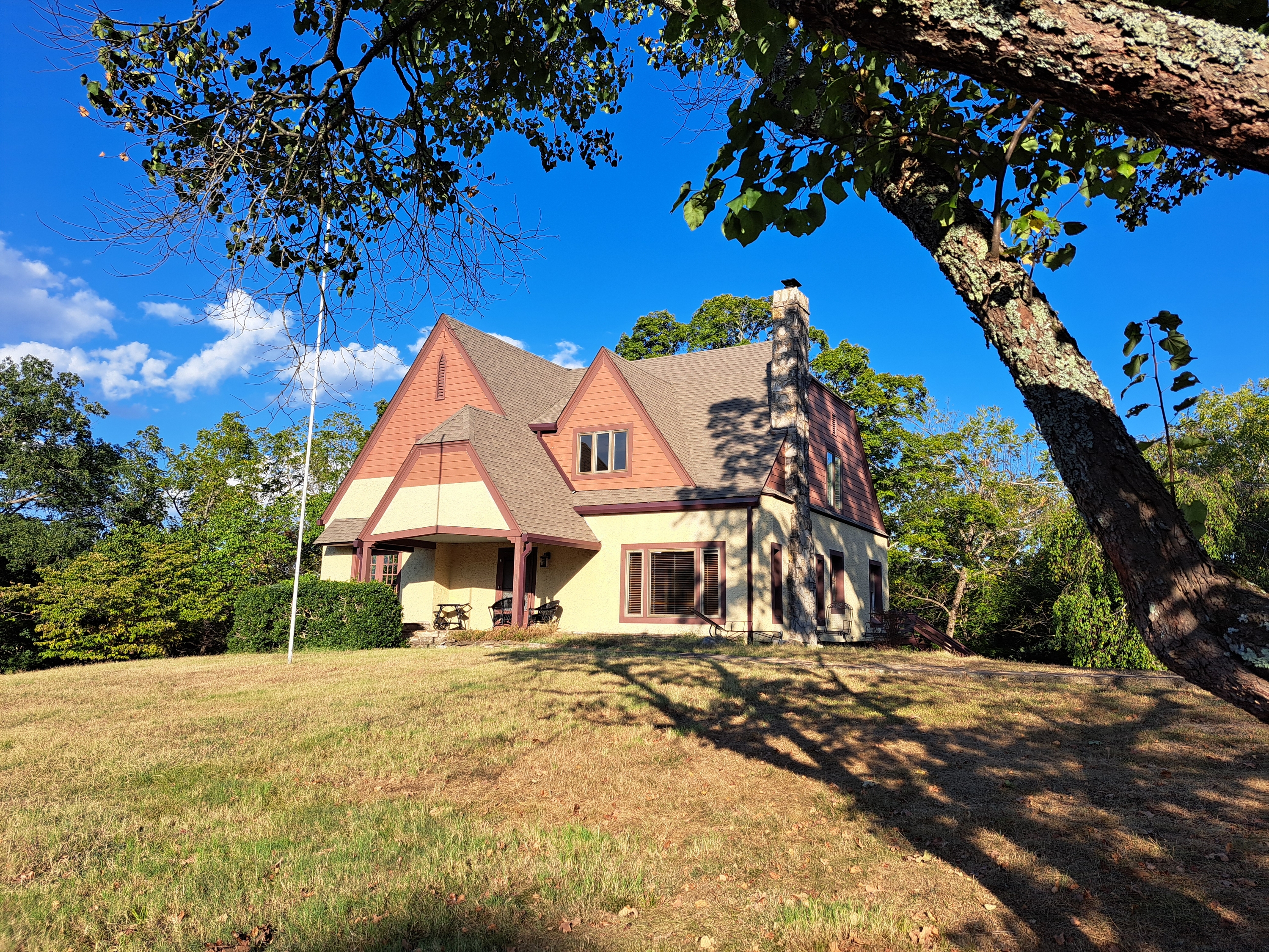 Property main image